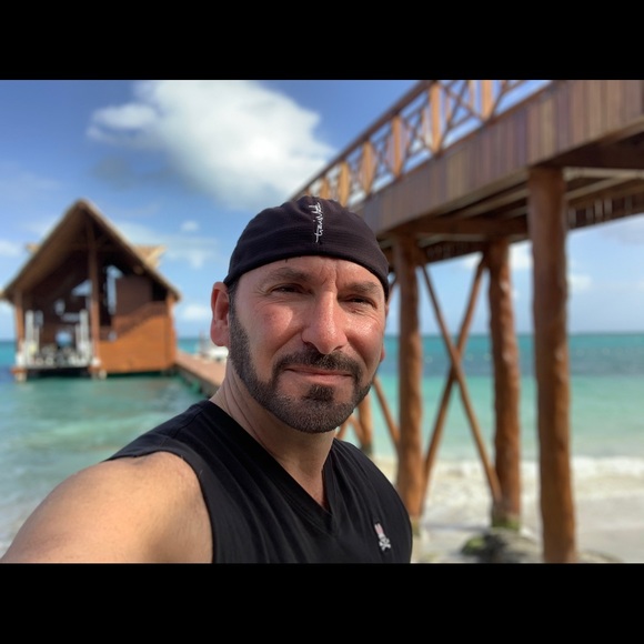 Meet your Posher, Tony - Picture 3 of 3